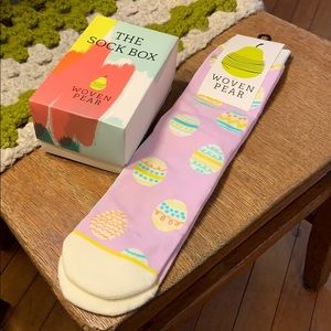 NWT Woven Pear Womens Easter Eggs Crew Sock NEW